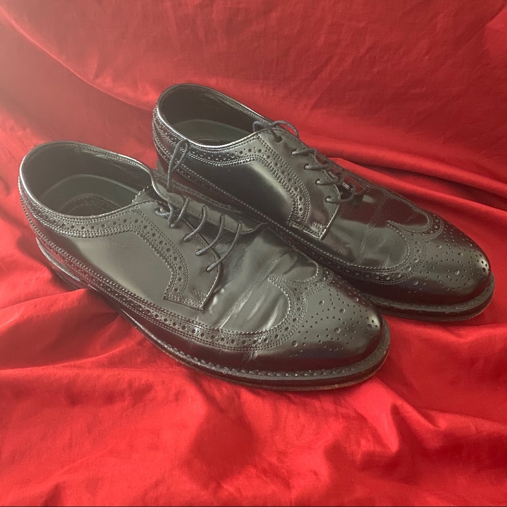 Florsheim Black Wing Tips - Picture 3 of 5